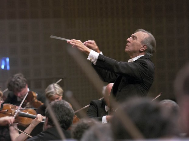 Claudio Abbado conducts the Lucerne Festival Orchestra, 2005