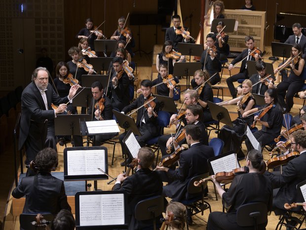Riccardo Chailly dirigiert erstmals die Lucerne Festival Academy Alumni, 2019